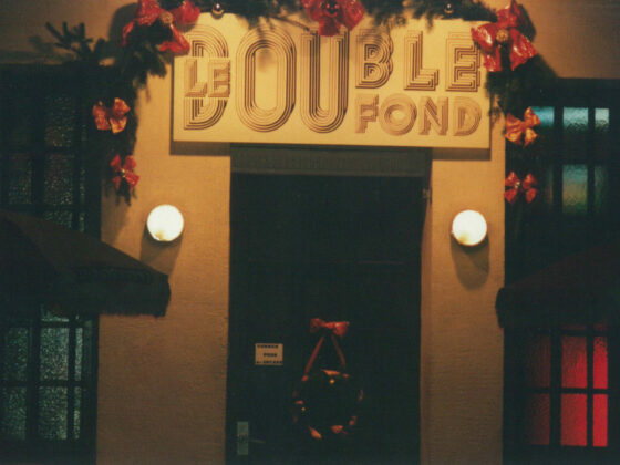 L'histoire du double fond café magie à Paris