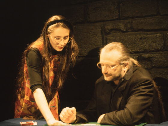 L'histoire du double fond café magie à Paris